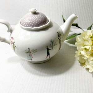 PORTMEIRION A FINE ROMANCE PORCELAIN TEAPOT -LAURA STODDART RETIRED